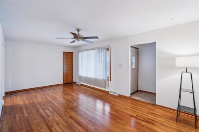 525 SW Westview Dr, Ankeny, IA 50023 - photo 3