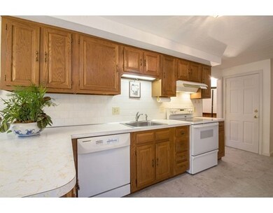 32 Woodpark Cir, Lexington, MA 02421 - photo 4