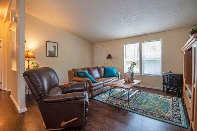 19926 Pine Cone Dr, Bend, OR 97702 - photo 7