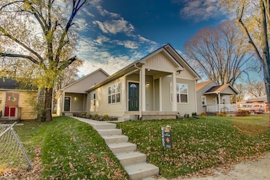 4448 Evanston Ave, Indianapolis, IN 46205 - photo 2