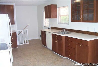 7809 Cecilia Way, Louisville, KY 40219 - photo 5