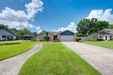 1409 Kent Way, Friendswood, TX 77546 - photo 2