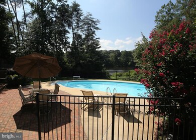 5502 Fireside Ct unit 32, Fairfax, VA 22032 - photo 3