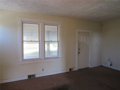 3100 Grover St, McKeesport, PA 15132 - photo 4