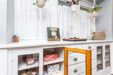 1526 S East St, Indianapolis, IN 46225 - photo 7