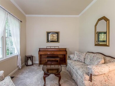 11 Sweetbriar Ct, Asheville, NC 28803 - photo 3