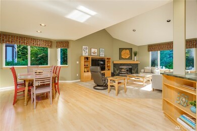 12412 Scenic Dr, Edmonds, WA 98026 - photo 5