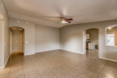 6109 N April Dr__001