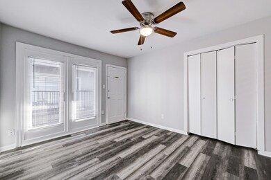 2202 Park St unit 16, Houston, TX 77019 - photo 2