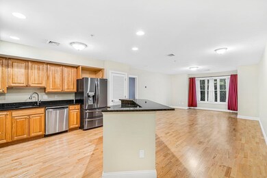 15 Summer St unit 104, Franklin, MA 02038 - photo 4