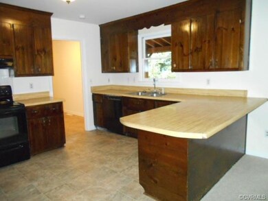 7701 Belfield Rd, North Chesterfield, VA 23237 - photo 4