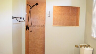 11839593-7.jpg