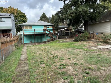 510 W Sheridan St, Newberg, OR 97132 - photo 2