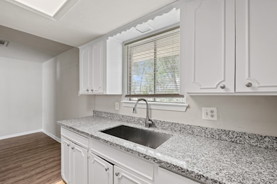 7718 Boggess Rd, Houston, TX 77016 - photo 3