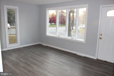 521 W Evesham Ave, Magnolia, NJ 08049 - photo 5