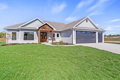 2805 Easley Cabin Cir, Columbia, MO 65201 - photo 2