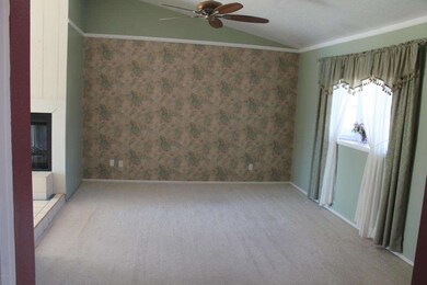 LIVING ROOM II
