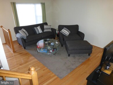 13807 Laura Ratcliff Ct, Centreville, VA 20121 - photo 4