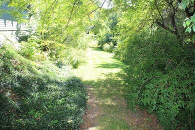 30 High St, Shelburne Falls, MA 01370 - photo 6