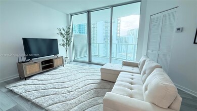 Met One unit T2407, Miami, FL 33131 - photo 4