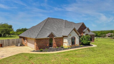 105 Oakbend Ct, Weatherford, TX 76088 - photo 2