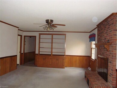 1561 Henley Dr, Asheboro, NC 27205 - photo 4