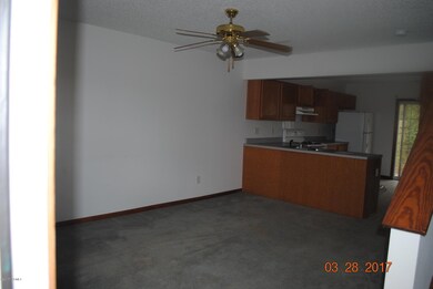 102 Pisgah Ct, Jacksonville, NC 28546 - photo 2