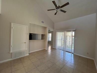 100 E Hillside Rd unit 217, Laredo, TX 78041 - photo 3