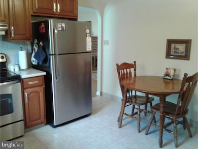 3064 Maple Ave, Reading, PA 19605 - photo 6