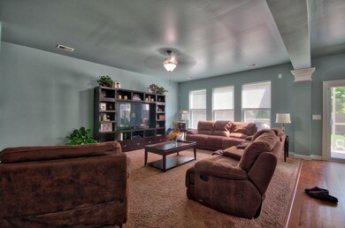 Living Room 2-1