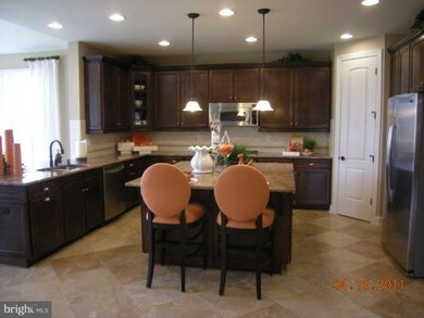 5908 Hunter Crest Rd, Woodbridge, VA 22192 - photo 6