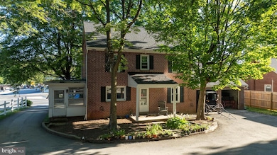 2596 Old Philadelphia Pike, Bird In Hand, PA 17505 - photo 2