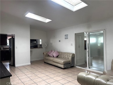 14914 Oswald St, Sylmar, CA 91342 - photo 4