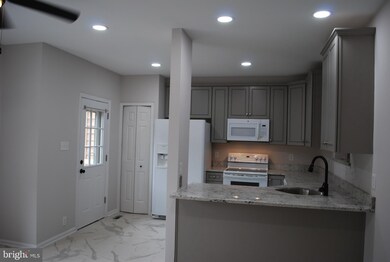 5907 Cedar Fern Ct, Columbia, MD 21044 - photo 2