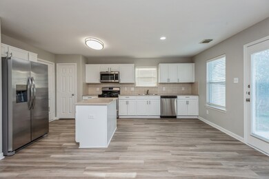 29615 Golden Vines Ln, Spring, TX 77386 - photo 3