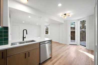 2069 N Larrabee St, Chicago, IL 60614 - photo 7