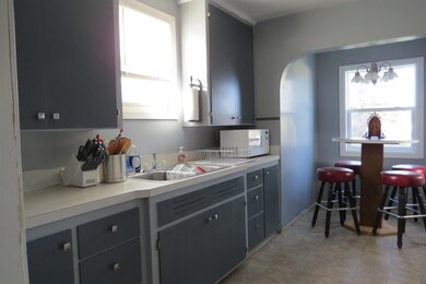 409 5th St SE, Jamestown, ND 58401 - photo 7