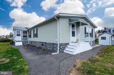 400 Allenbrook Ln, Reading, PA 19606 - photo 3