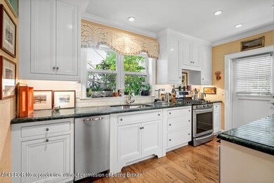 311 Cocoanut Row unit 102, Palm Beach, FL 33480 - photo 5