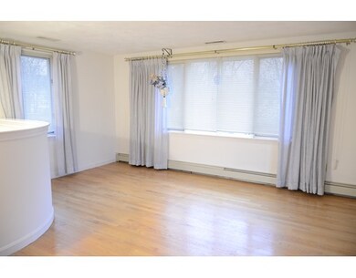 10 Briar Hill Ln, Waltham, MA 02452 - photo 5