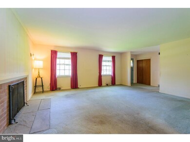 1448 Anthony Wayne Dr, Wayne, PA 19087 - photo 4