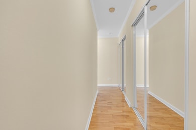 2407 N Kennicott Dr unit 1A, Arlington Heights, IL 60004 - photo 2