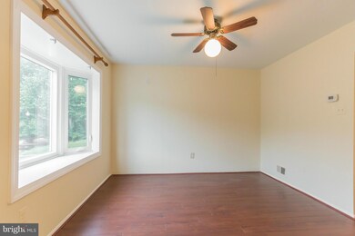 12006 Dove Cir, Laurel, MD 20708 - photo 5