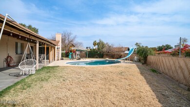 3433 W Mescal St-33