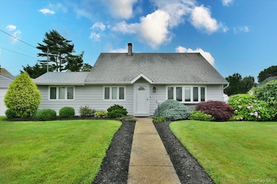 243 Seaford Ave, Massapequa, NY 11758 - photo 2