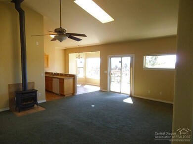 21011 Limestone Ave, Bend, OR 97703 - photo 7