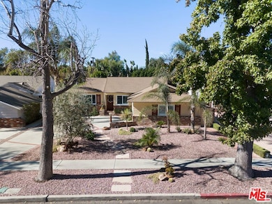 5439 Lemona Ave, Sherman Oaks, CA 91411 - photo 2