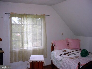 300 Clicks Ln, New Market, VA 22844 - photo 5