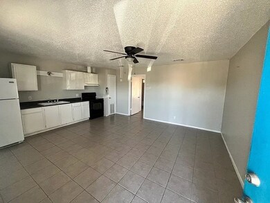 510 N Monroe St unit 7, Eagle Pass, TX 78852 - photo 5
