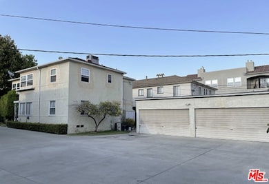 10634 Whipple St, North Hollywood, CA 91602 - photo 3
